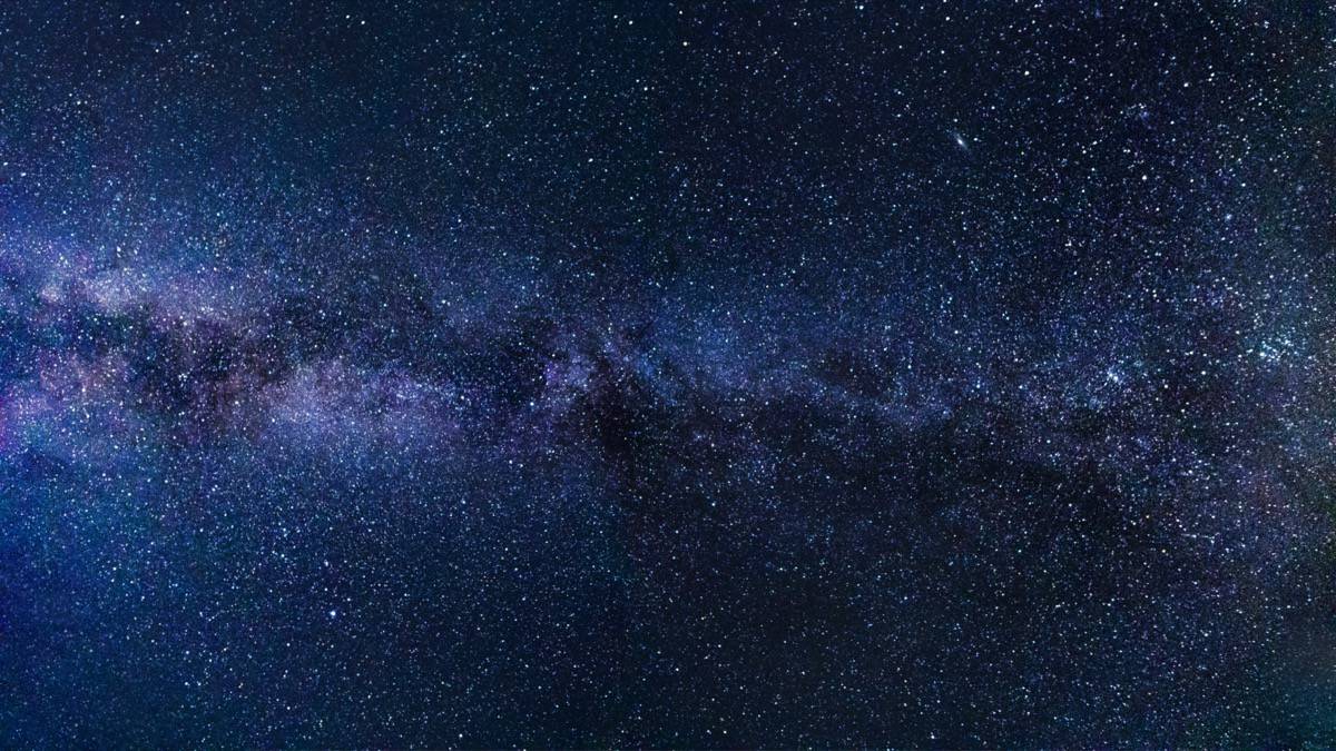 Feeling at Home With Our Vastness | Almine & Original Ones